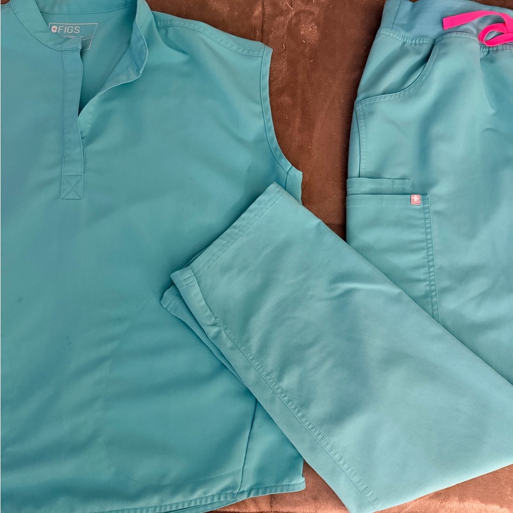 Figs Teal Scrub Set with Pink Drawstring Accent